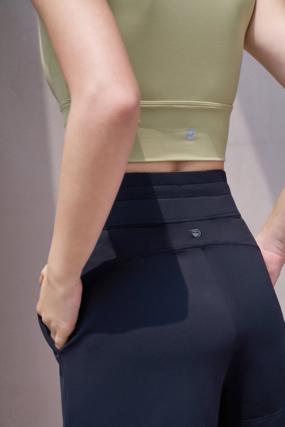 Image of leggings, sport bra, slim, fit, yoga, Pilates, breathable, Seamless, free size, Functional, Comfort, Breathable, lightweight, premium, lululemon